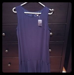 New navy color dress! Very cute and comfortable.